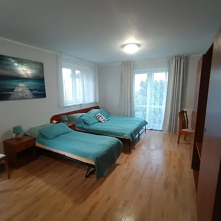 Wynajem Pokoi Karolina *