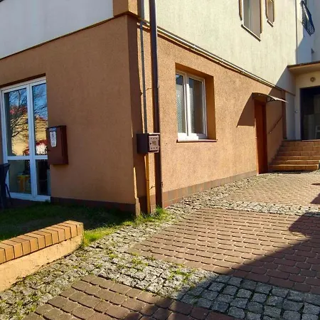 Wynajem Pokoi Karolina *